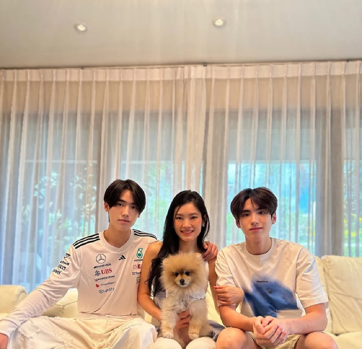  แม่ยังสวยขนาดนี้! แฟนคลับแห่ชมคุณแม่ “ภูธัชชัย BUS” หน้าเด็กมาก