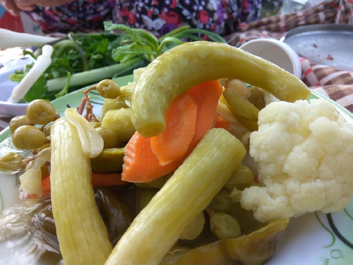 หนุ่มวัย 31 กินผักดองทุกมื้อหวังผอม สุดท้ายมาหาหมอในสภาพเกินคาด