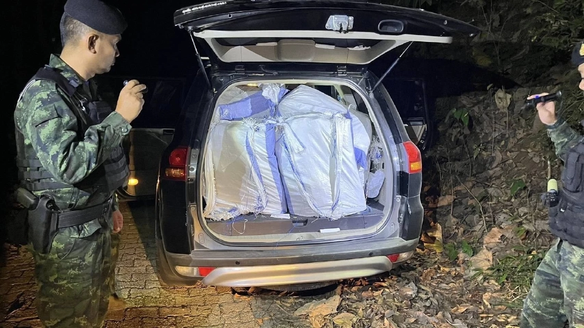 ทัพเจ้าตากสกัดจับไอซ์ 600 กิโลกรัม ไล่ล่ารถต้องสงสัยก่อนจอดทิ้ง