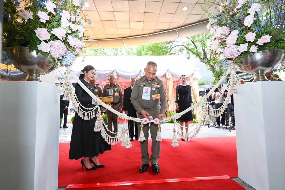 โกลเด้น เพลซ ต่อยอดแบรนด์เปิดร้านโกลเด้น คอฟฟี่ สาขาอาคารเมืองไทย - ภัทร คอมเพล็กซ์