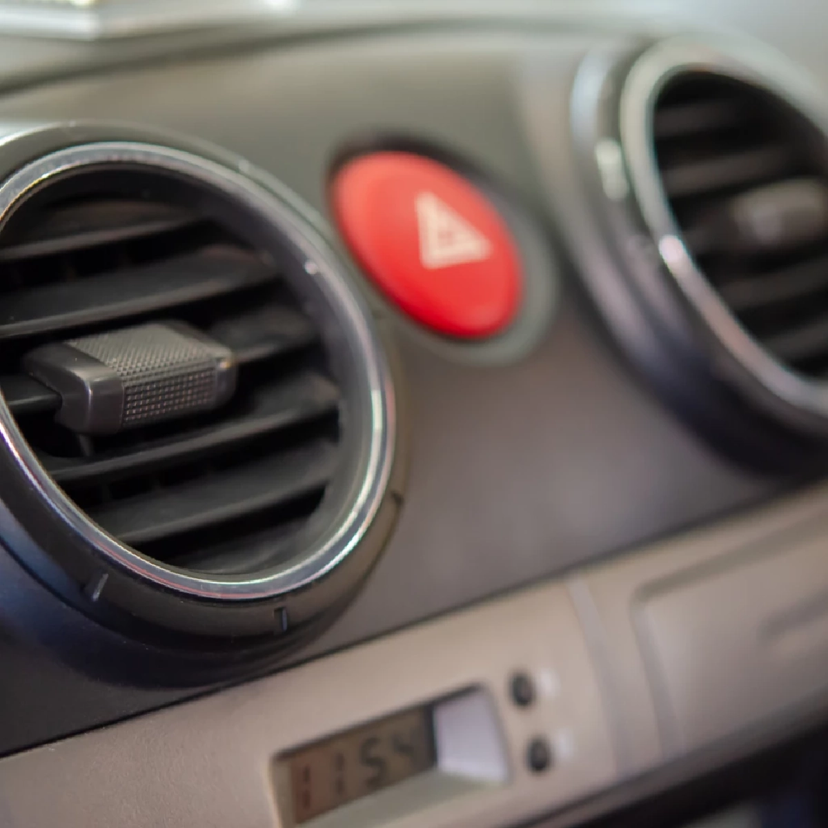 สูตรลับเย็นฉ่ำไม่ทำร้ายเครื่อง 7 เคล็ดลับแอร์รถยนต์เย็นเร็ว