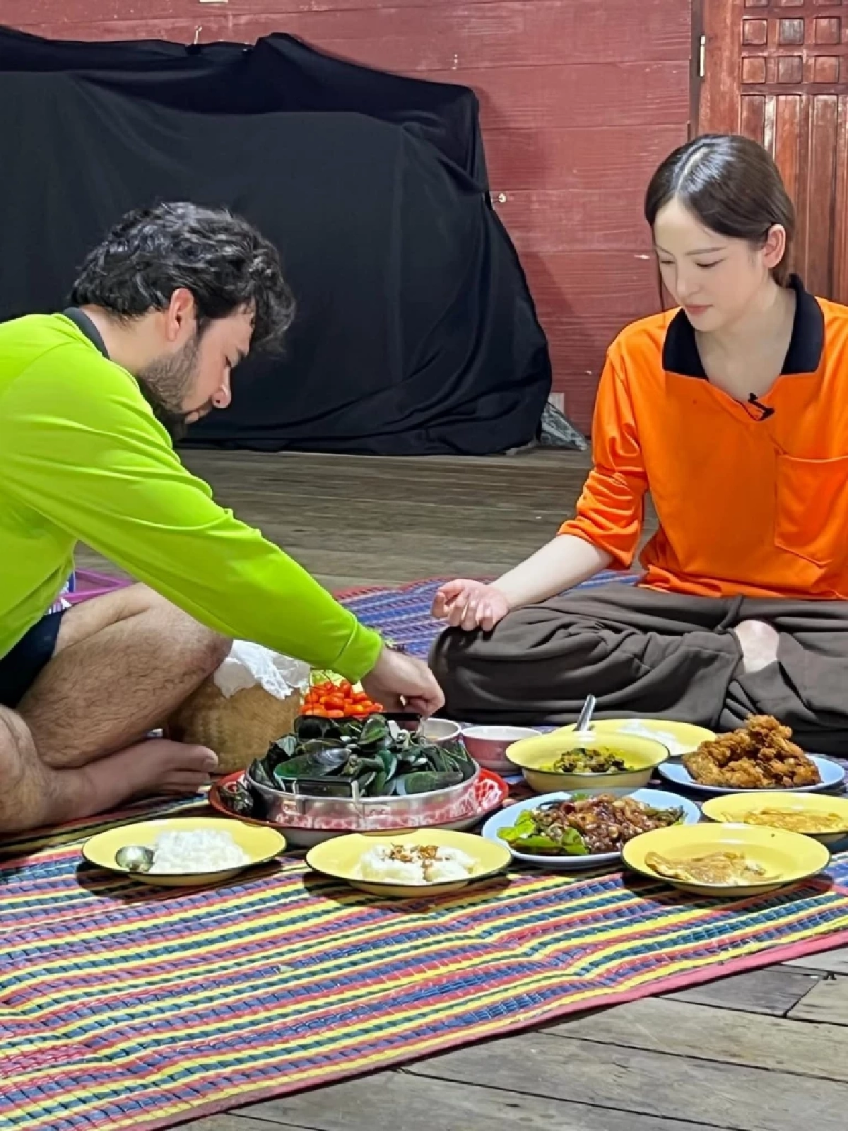 สวยไม่พัก! ณิชา ณัฏฐณิชา   ลุยชีวิตบ้านๆ เสื้อปุ๋ยก็ยังต้านไม่อยู่