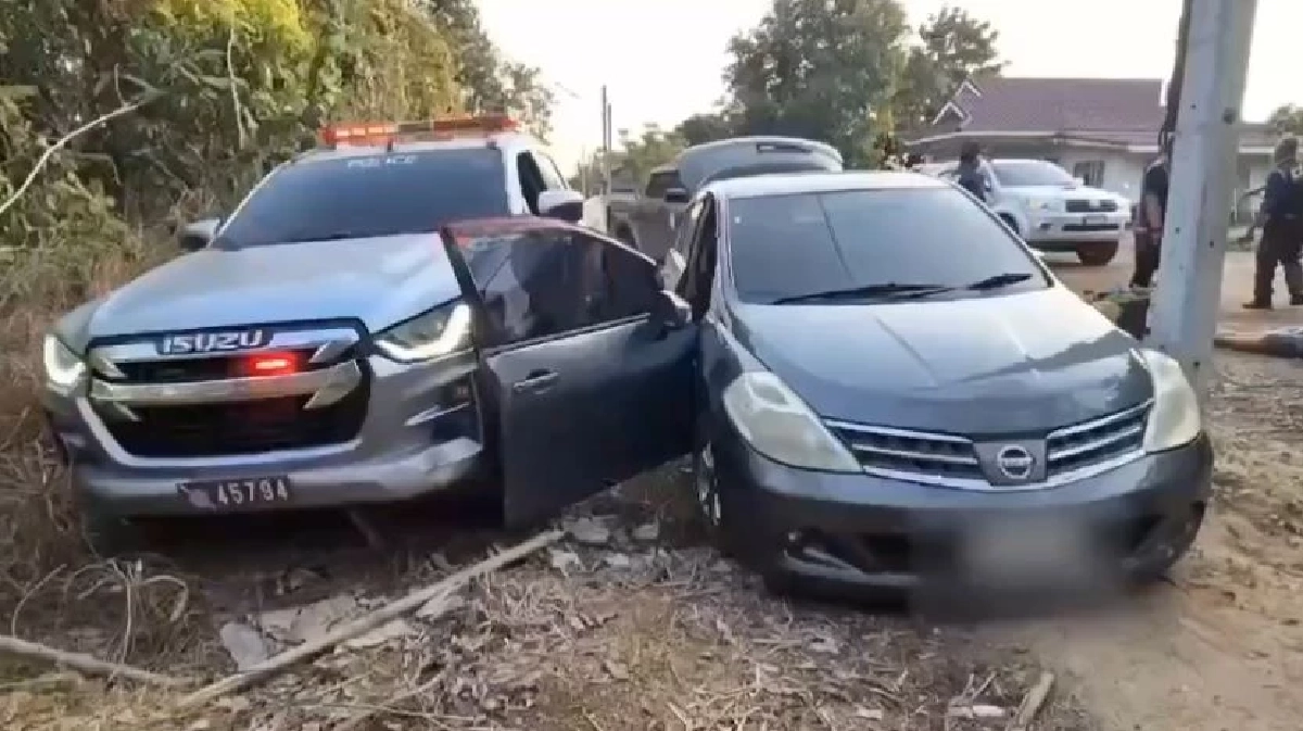 ล่าระทึก หนุ่มใหญ่ซิ่งหนี สุดท้ายจนมุม ของกลางเพียบยังเป็นๆ