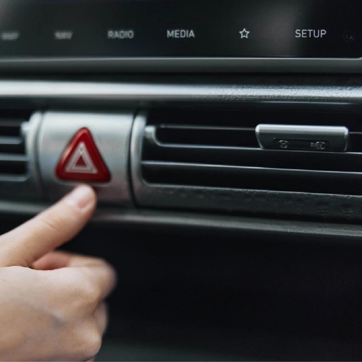 สูตรลับเย็นฉ่ำไม่ทำร้ายเครื่อง 7 เคล็ดลับแอร์รถยนต์เย็นเร็ว