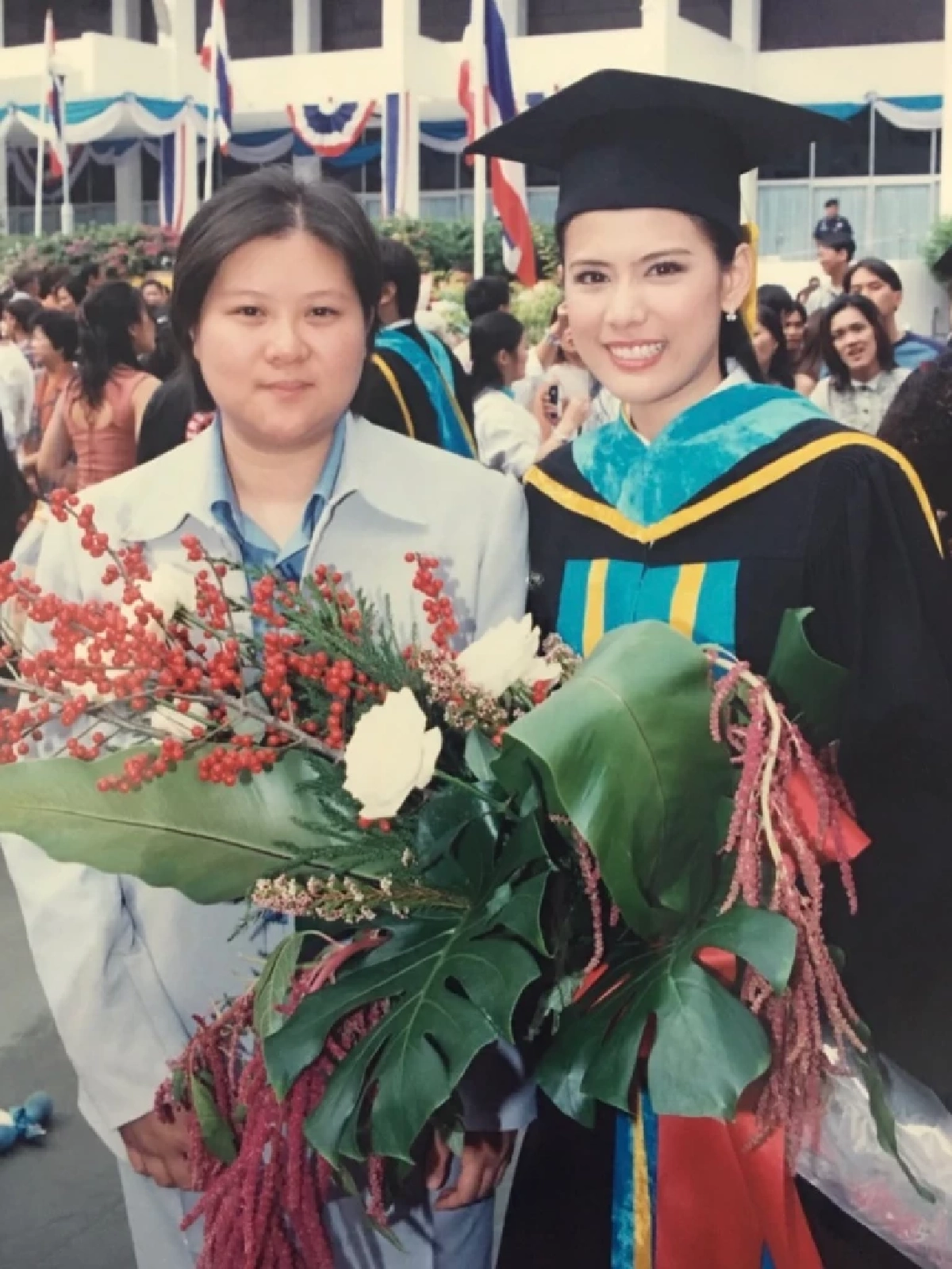 รักเงียบแต่ยาวนาน ติ๊ก กัญญารัตน์ ฉลองรัก 25 ปี เผยโฉมหวานใจ 