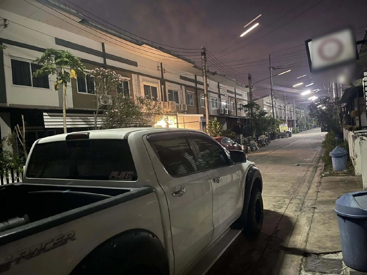 หนุ่มประกาศกร้าว เพื่อนบ้านจอดรถขวาง ทนมา 3ปี ล่าสุดได้ผลเกินคาด