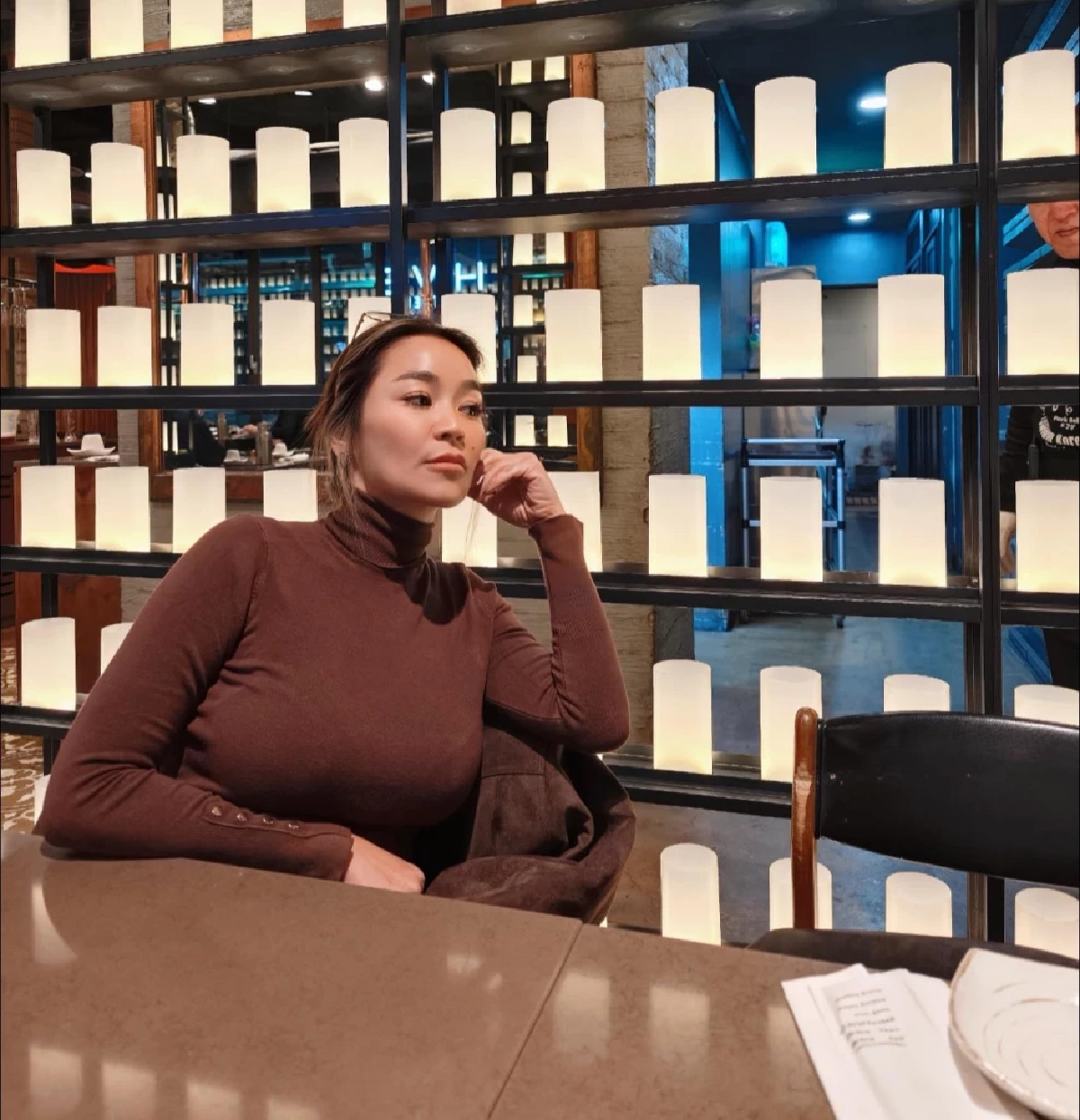 จูน กษมา โชว์เลขธูปมงคล หลังเพิ่งไปทำบุญโลงศพ ตรงเลขทะเบียนรถ