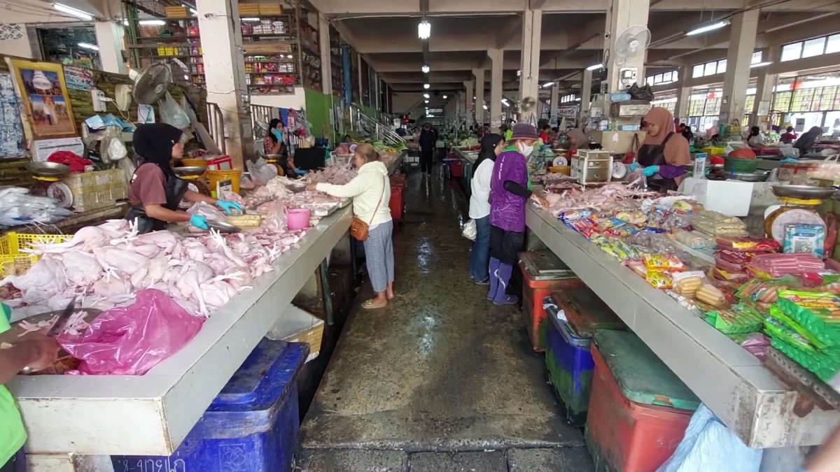 เบตงโอด! หมู-ไก่-ไข่พุ่ง วอนรัฐเร่งช่วยด่วน ก่อนแบกต้นทุนไม่ไหว