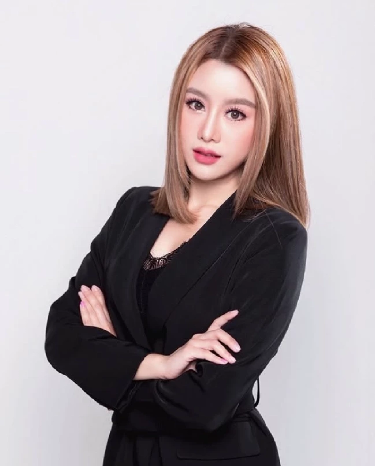 แห่เสียดาย "ผู้ประกาศสาวชื่อดัง"  โบกมือลาช่อง 7 พร้อมเผยสาเหตุ