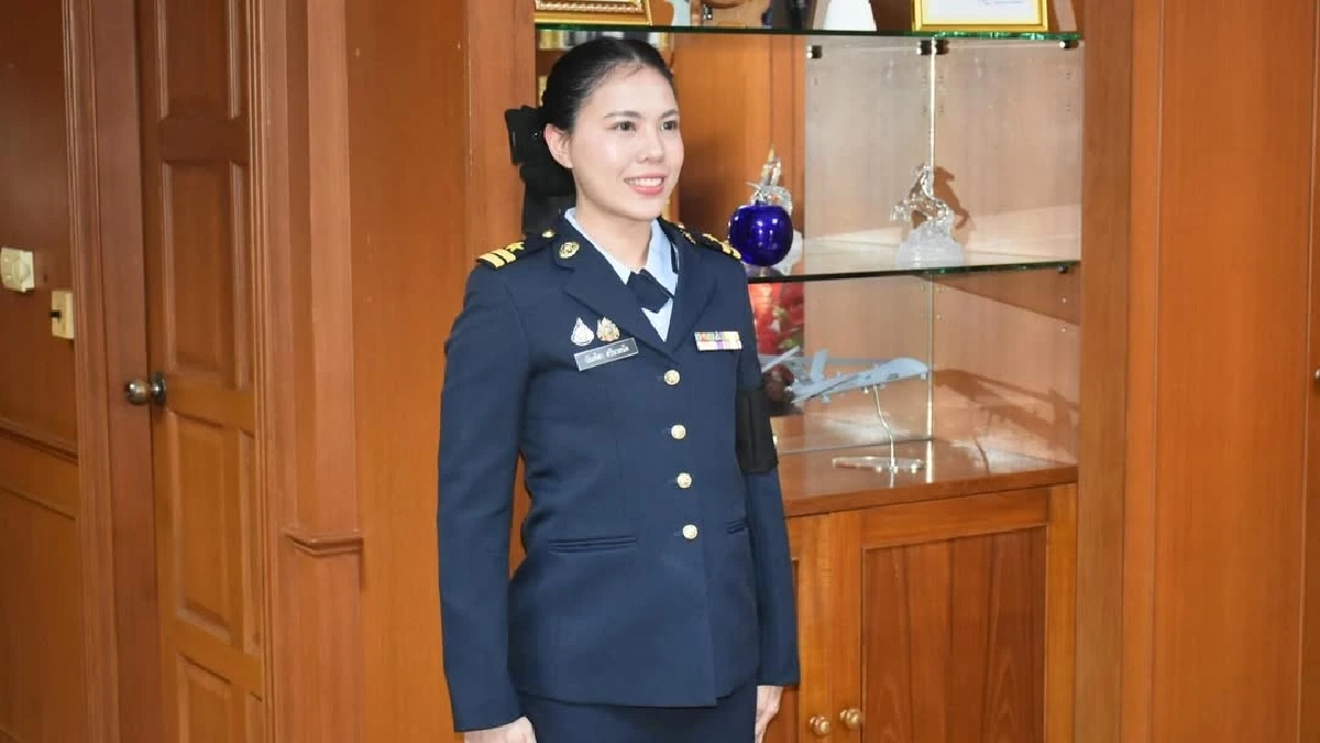 สุดภูมิใจ จากอดีตดาราเด็ก โตมาอย่างสง่างาม พร้อมติดยศ