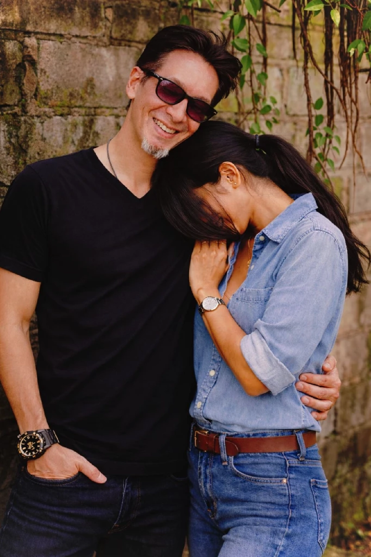 บิลลี่ โอแกน ลงรูปคู่หญิงลึกลับ แฟนๆ แห่จับตาสถานะหัวใจ