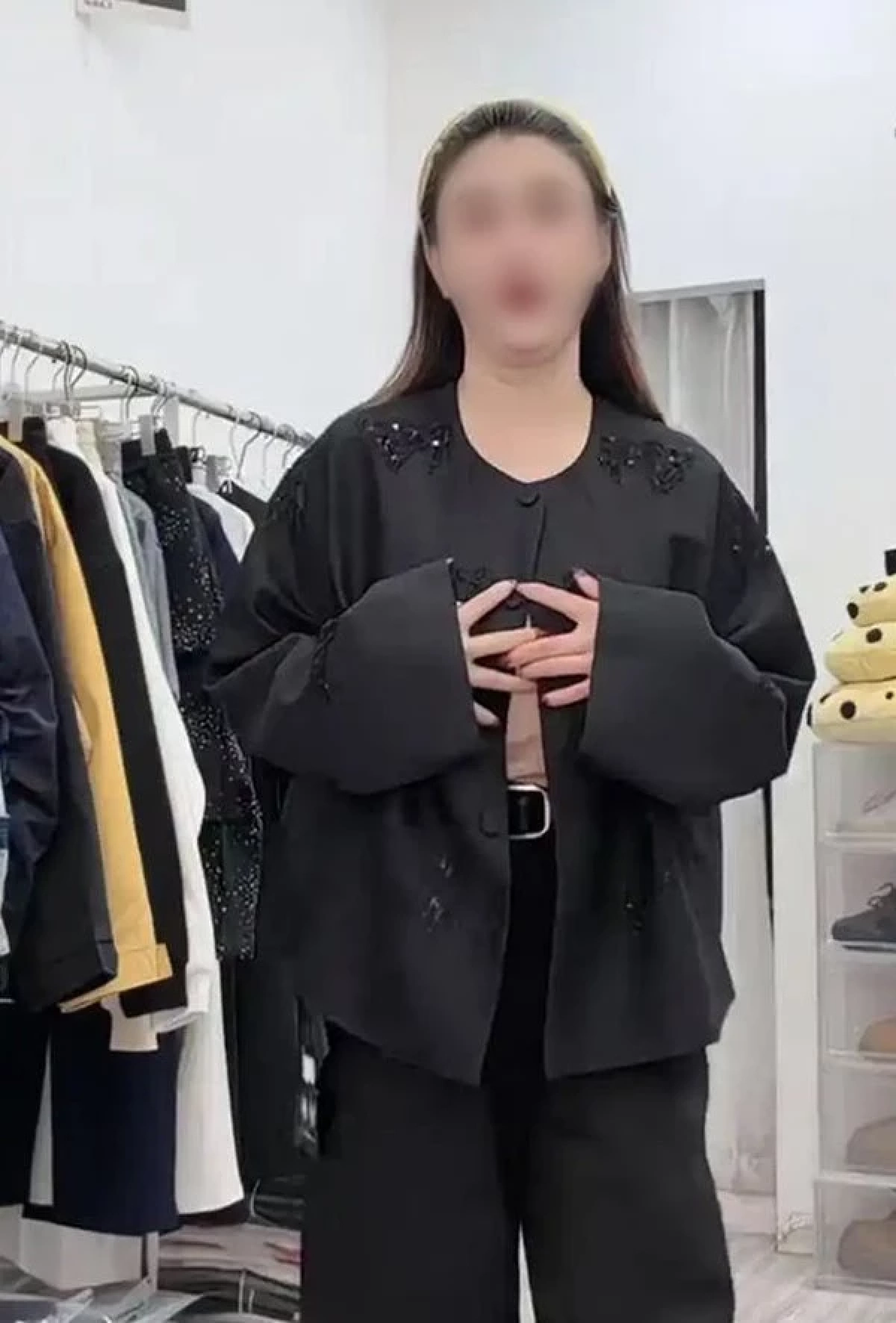 อินฟลูสาวไลฟ์ขายของอยู่ดี ๆ ปวดหัวรุนแรง ก่อนเสียชีวิตใน 10 นาที