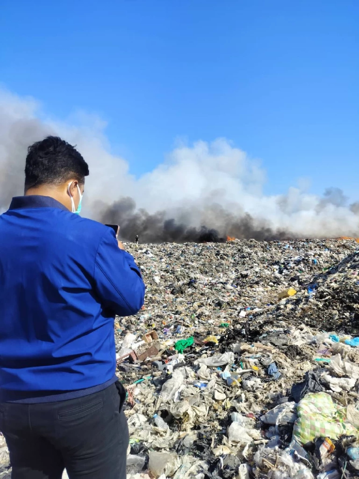 ไฟไหม้บ่อขยะสะพานหินภูเก็ต คุมเพลิงได้แล้วแต่ควันยังพุ่ง