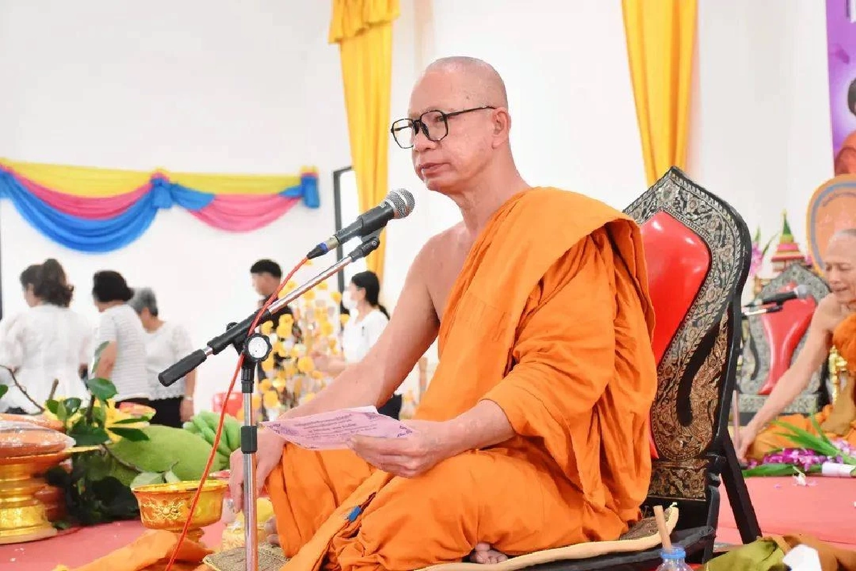 เจ้าอาวาสวัดสนามไชยหายตัวปริศนา พร้อมเงินแสนกว่า 1 เดือน หวั่นเกิดเหตุร้าย