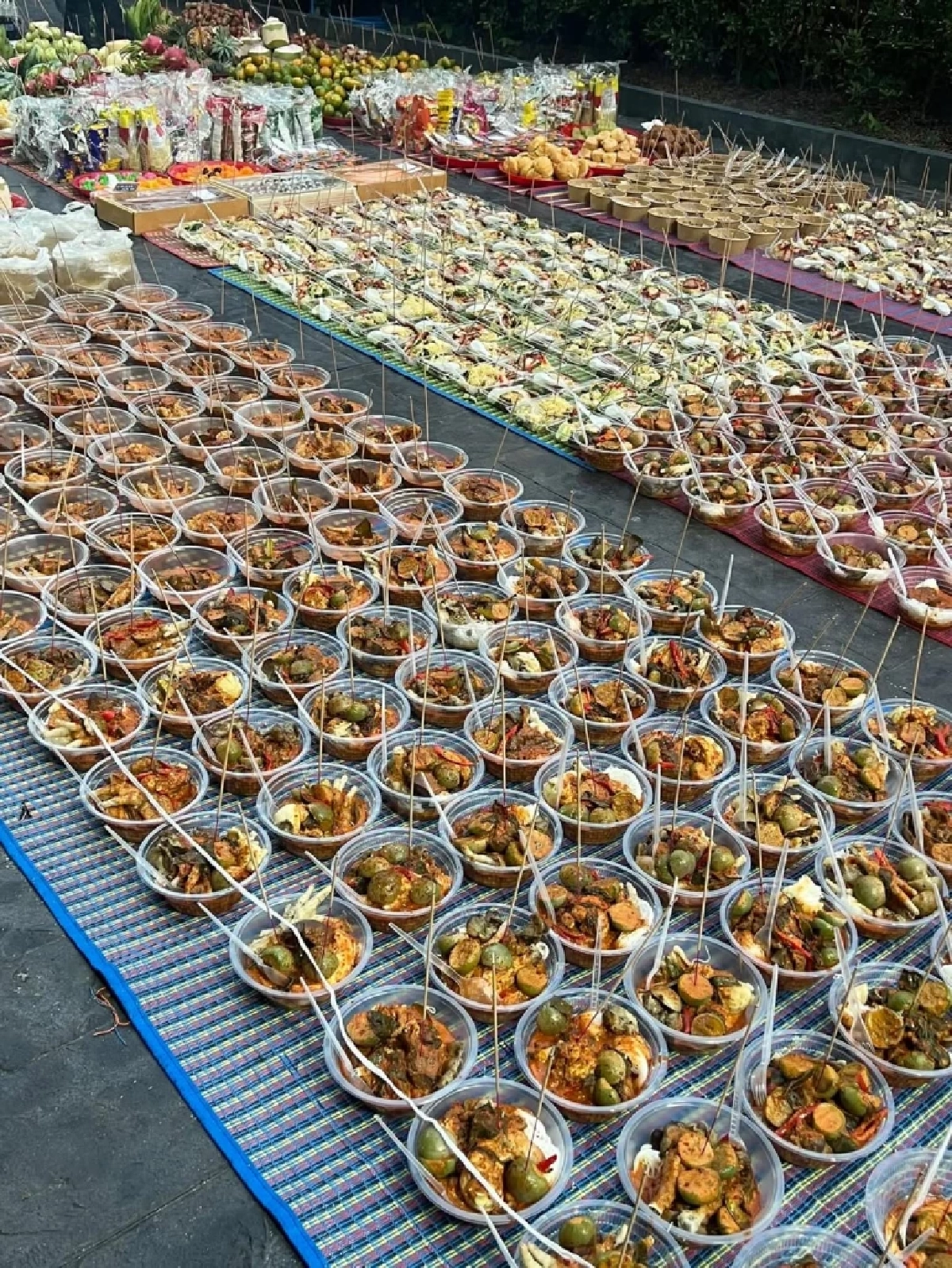 ส่องเลขธูปชัด จูน กษมา ทำบุญใหญ่ อุทิศส่วนกุศลให้ศพไร้ญาติ