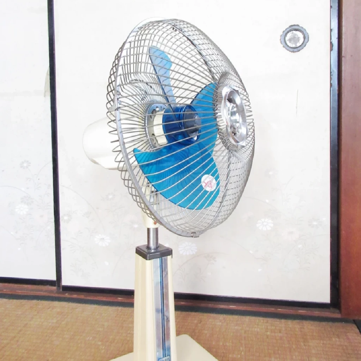 วิธีทำความสะอาดพัดลมโดยไม่ต้องถอดตะแกรง แบบง่ายที่สุด