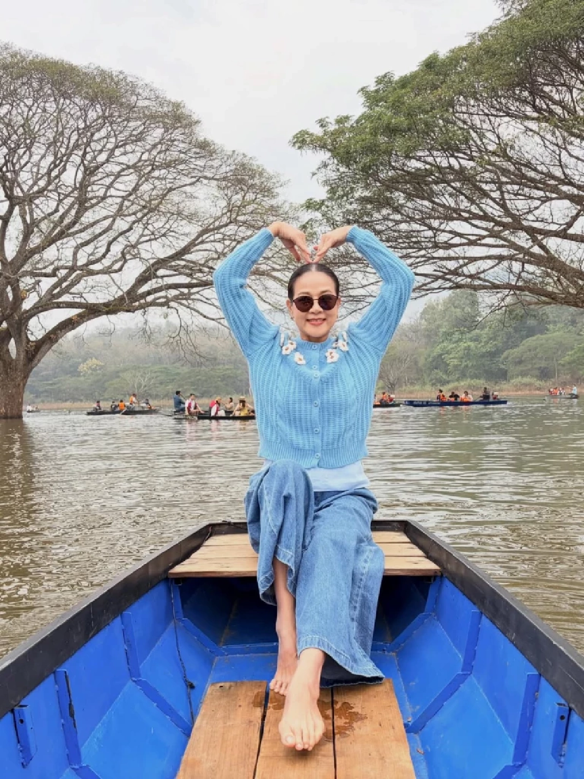 กบ ปภัสรา เปิดรถคู่ใจ ขับเข้าสวนเก็บมะม่วง ทะเบียนสวยจำง่าย