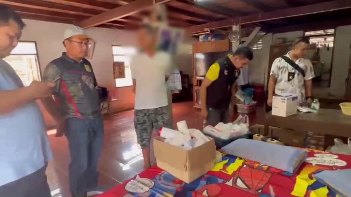 สสจ.สกลนครบุกรวบหมอเถื่อนเปิดรักษา 10 ปี ฟัน 4 ข้อหาหนัก