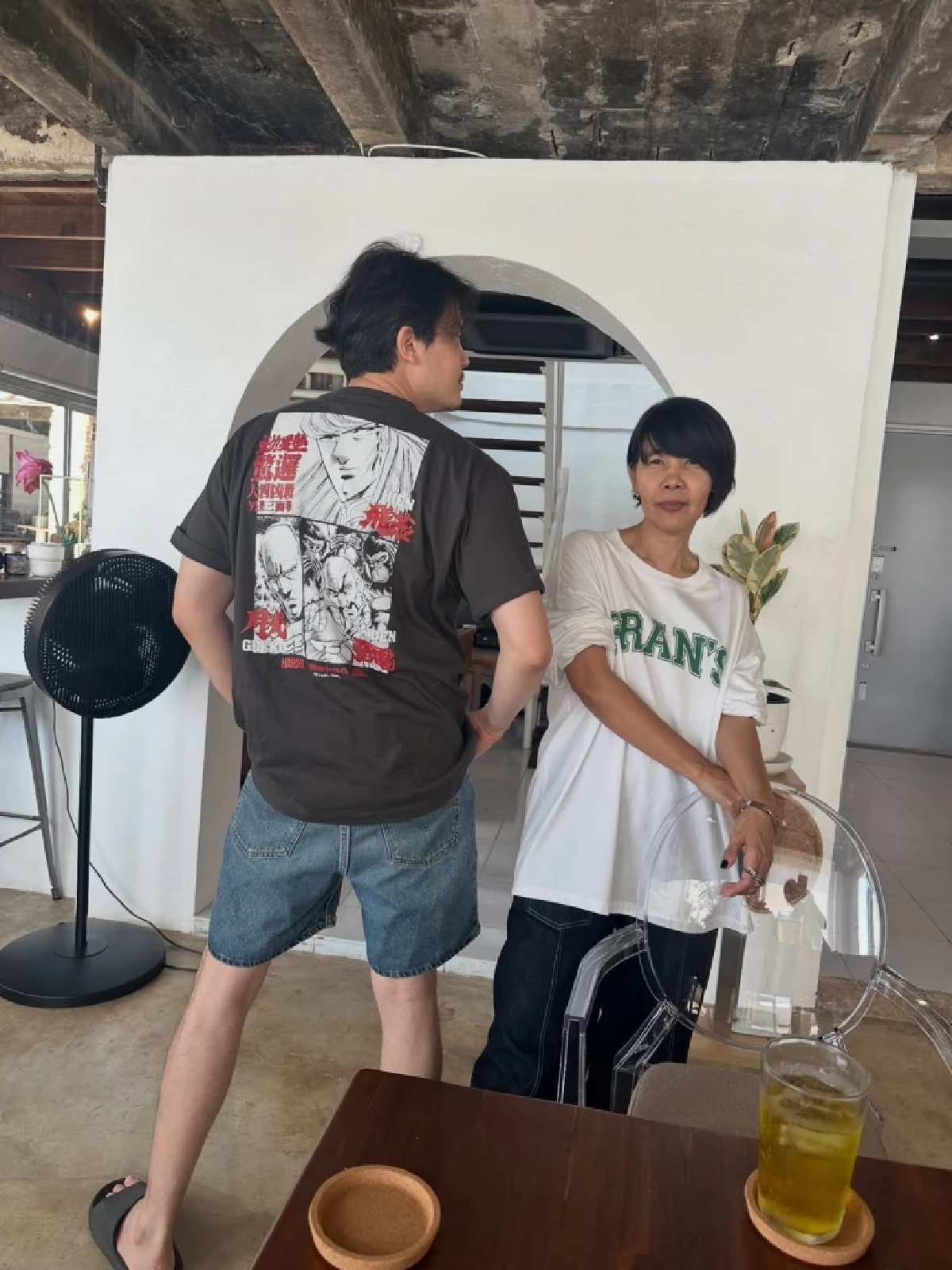 คิดถึงไม่เปลี่ยน! แก๊ง “เพื่อนสนิท” กลับมาพร้อมหน้าในรอบ 21 ปี