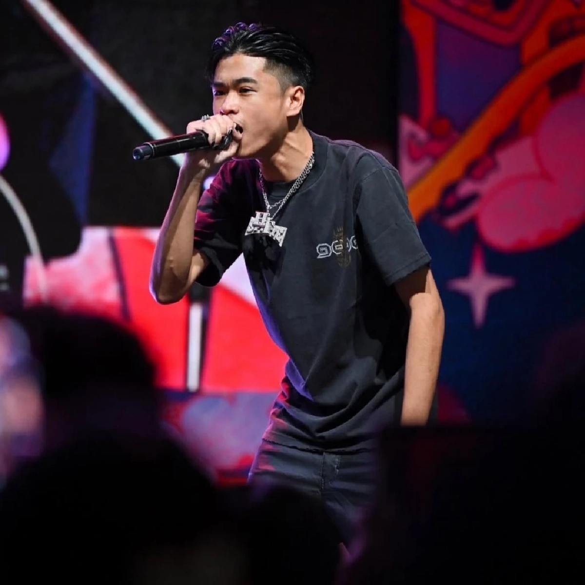 แรปเปอร์ดัง โพสต์แฉ 5 ปีชีวิตพัง ซัดแรง “คุณมันหาเงินจากเด็ก”