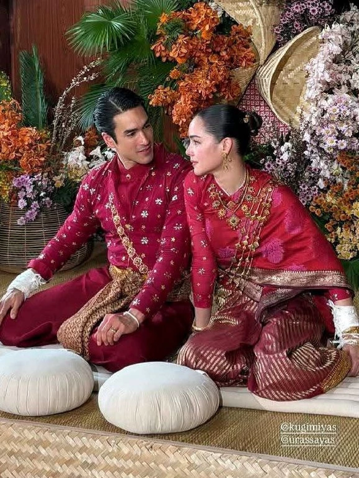 แห่ส่องทะเบียนรถส่งตัว "ณเดชน์ - ญาญ่า" เห็นชัดๆไม่ต้องซูม