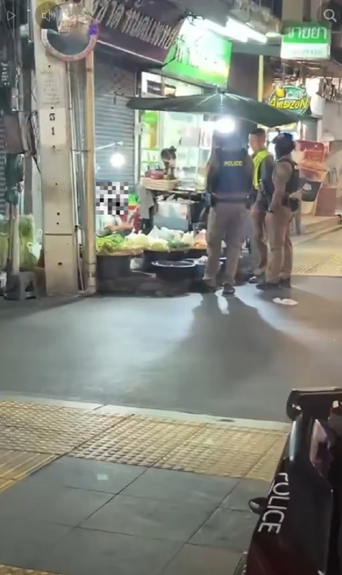 เจอกับตัว สาวแฉแม่ค้าหัวร้อน สะบัดน้ำใส่ รู้วีรกรรมเก่ายิ่งอึ้ง