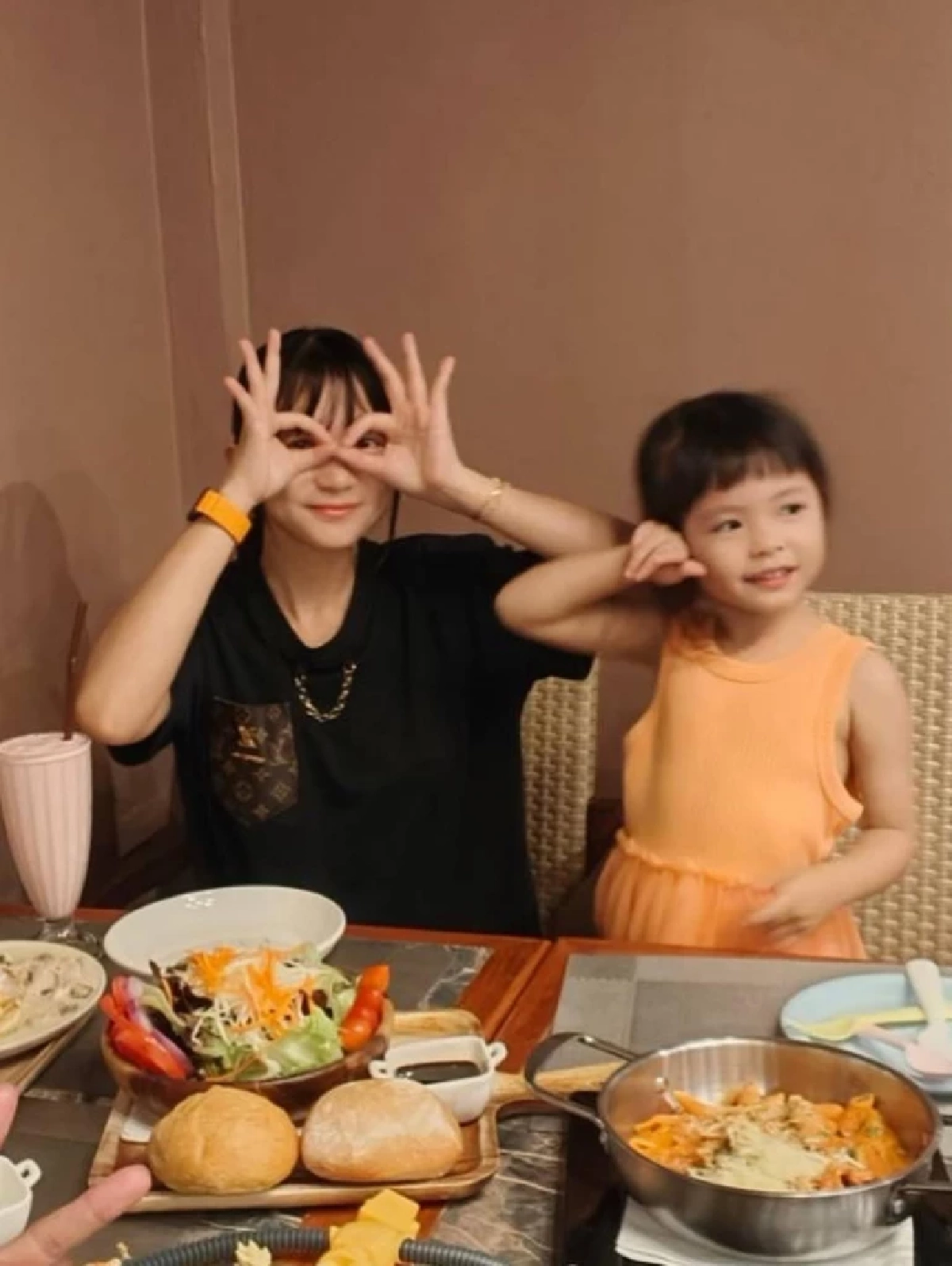 เวียร์ ศุกลวัฒน์  วันเกิดครบรอบ 41 ปี  โพสต์ซึ้ง ครอบครัวพร้อมหน้า