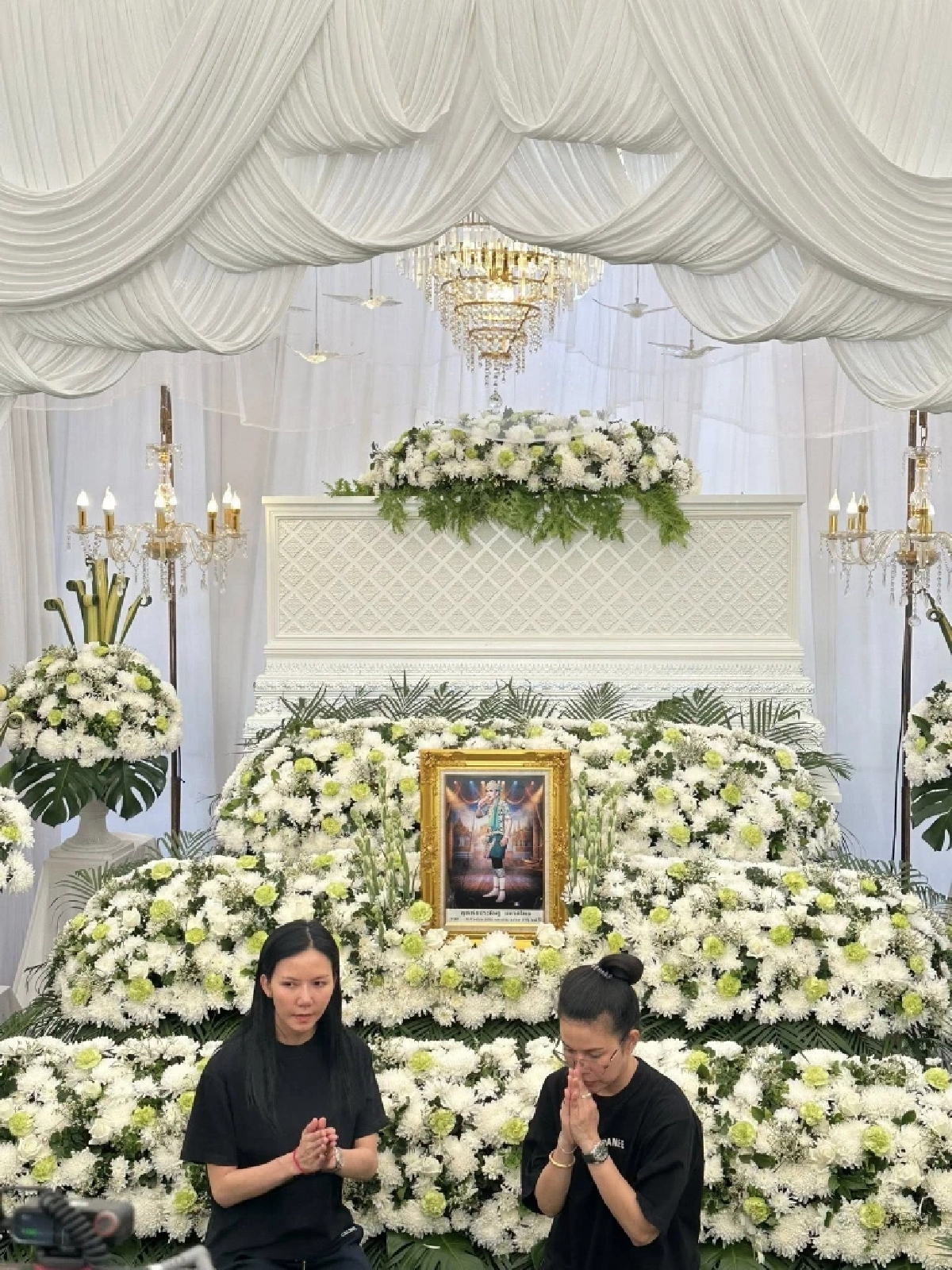 "จ๊ะ นงผณี" เผยเลขฝาโลง"พ่อประดิษฐ์ " ทำขนลุกตรงเลขห้อง