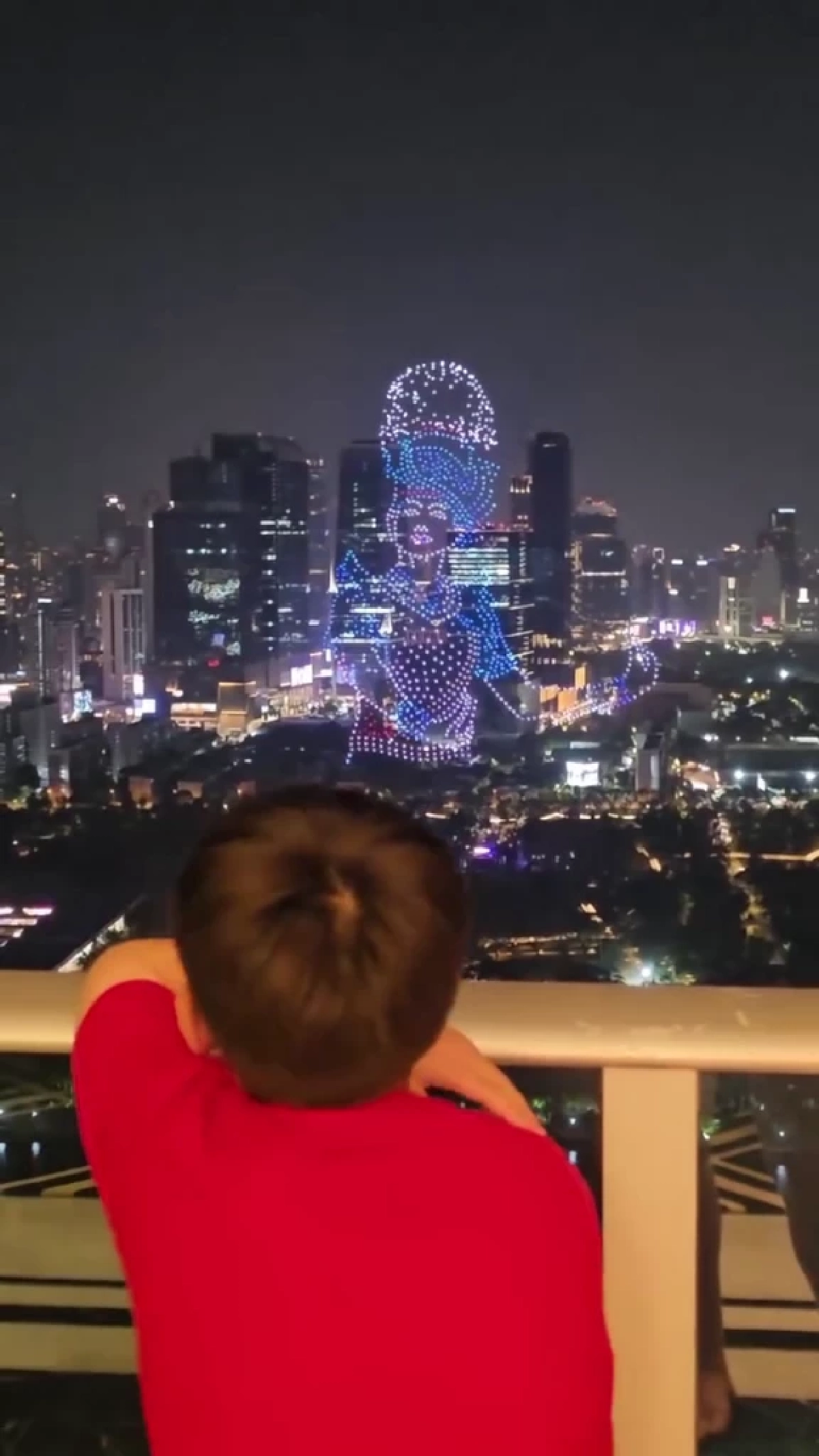 “แม่ชม-สายฟ้า” ลูกถาม What is ลิเก? คำตอบเรียบง่ายแต่น่ารัก