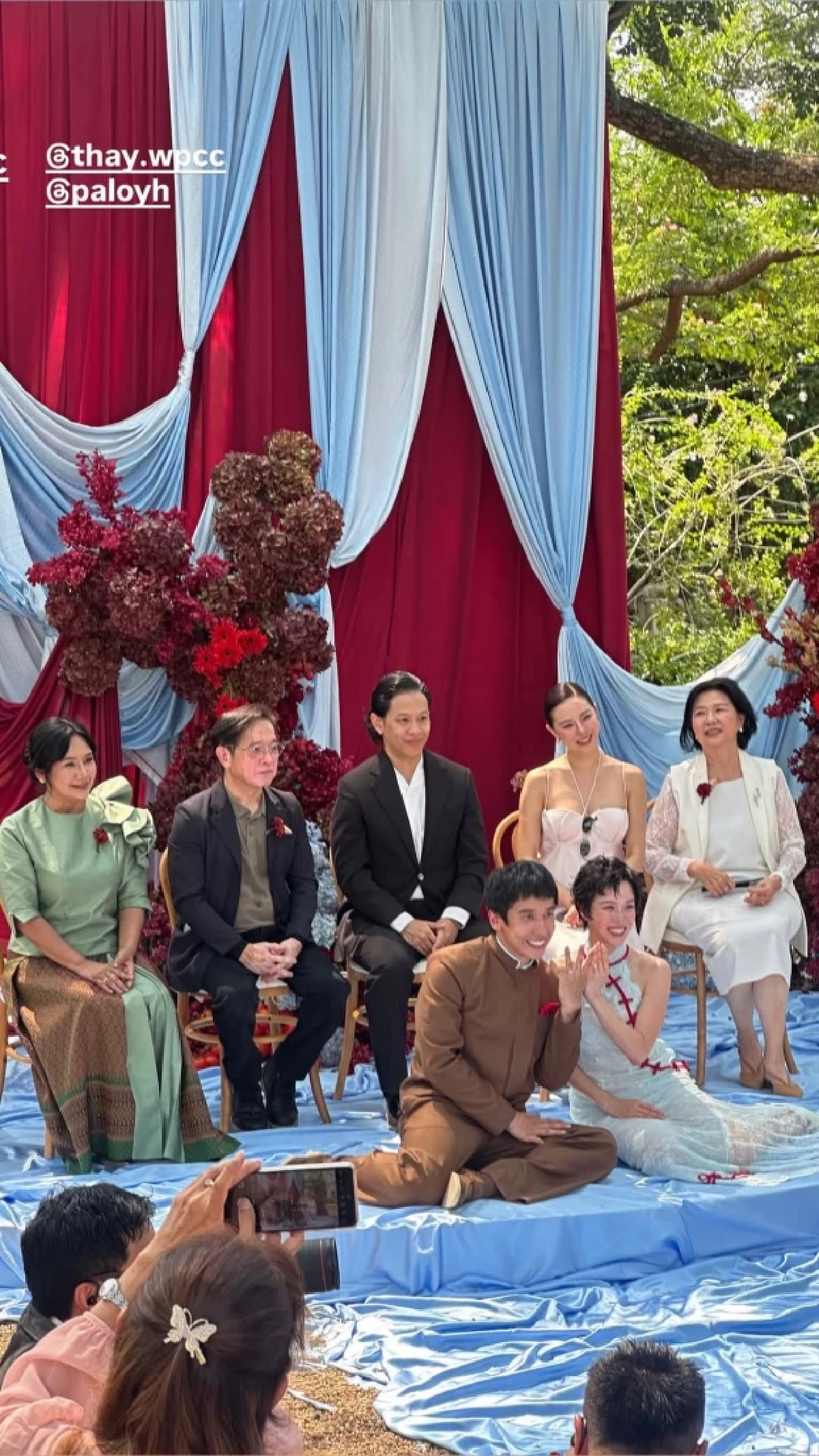 “พลอย หอวัง-เต” จูงมือแต่งงาน ท่ามกลางบรรยากาศเรียบง่าย 