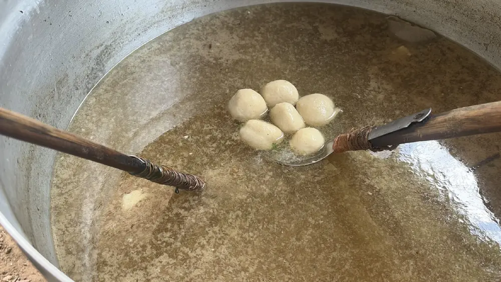 ยายใจสลาย เล่านาทีหลานชาย 7 ขวบ ลูกชิ้นติดคอ สุดท้ายเสียชีวิต