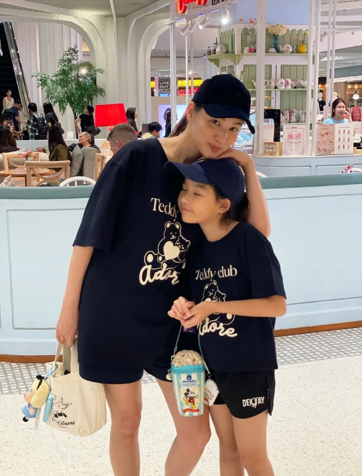 ต่าย ชุติมา บินหาลูกสาว น้องพิพิม ถึงบอสตัน ภาพแม่ลูกอบอุ่น