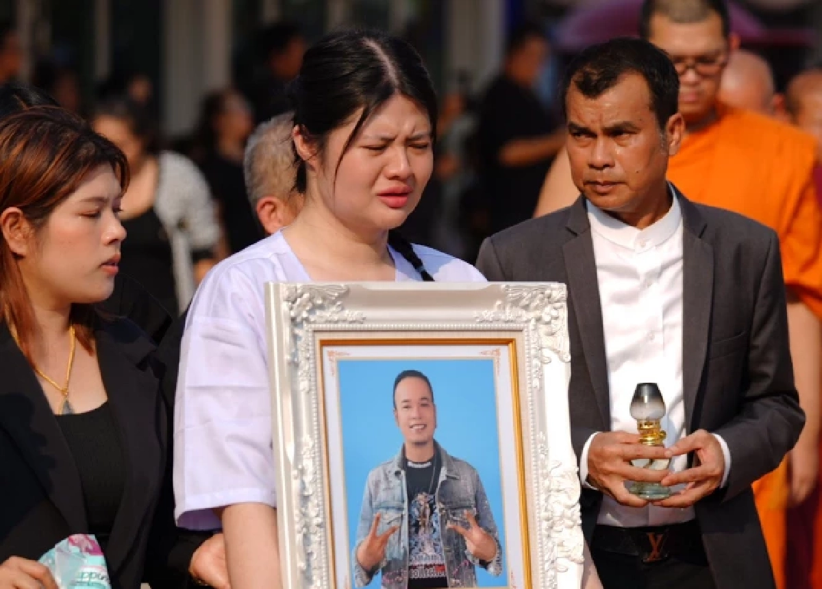 กระจ่าง "ไอซ์" โทรปรึกษาผู้ใหญ่คนไหน ก่อนรีบไปรับอัฐิเหน่ง