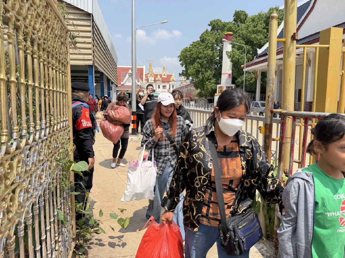 กกล.บูรพาผนึกกำลังส่ง 49 กัมพูชาคืนถิ่นหลังจบคดี ณ ด่านคลองลึก