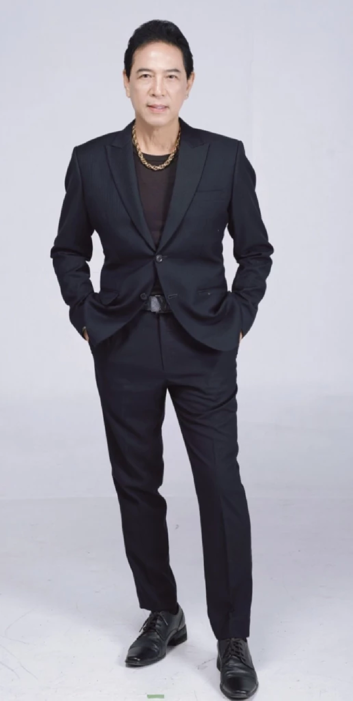 สุรชาติ โพสต์ภาพหลานสาว พร้อมแคปชั่นชวนสงสัย ชาวเน็ตแห่ถามสนั่น