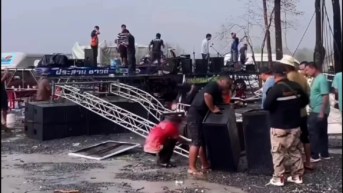 ระทึก! พายุถล่มเวทีหมอลำภูกระดึง พังยับโชคดีไร้เจ็บ