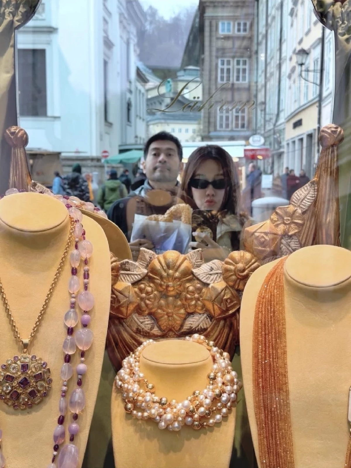 นานทีหวาน! นุ่น-ต๊อด เสิร์ฟภาพสวีทเหมือนฮันนีมูนรอบสอง