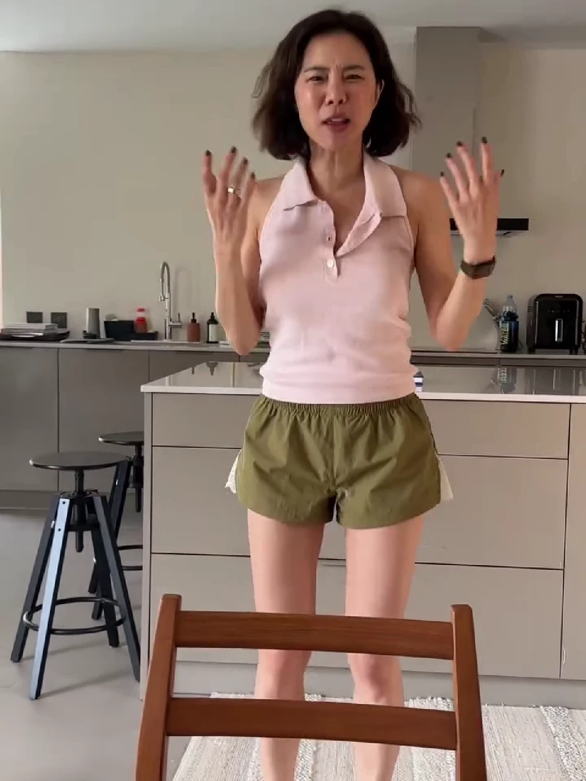 “โอปอล์” เล่าประสบการณ์บ้าน “คริส หอวัง” ฮาทั้งโซเชียล