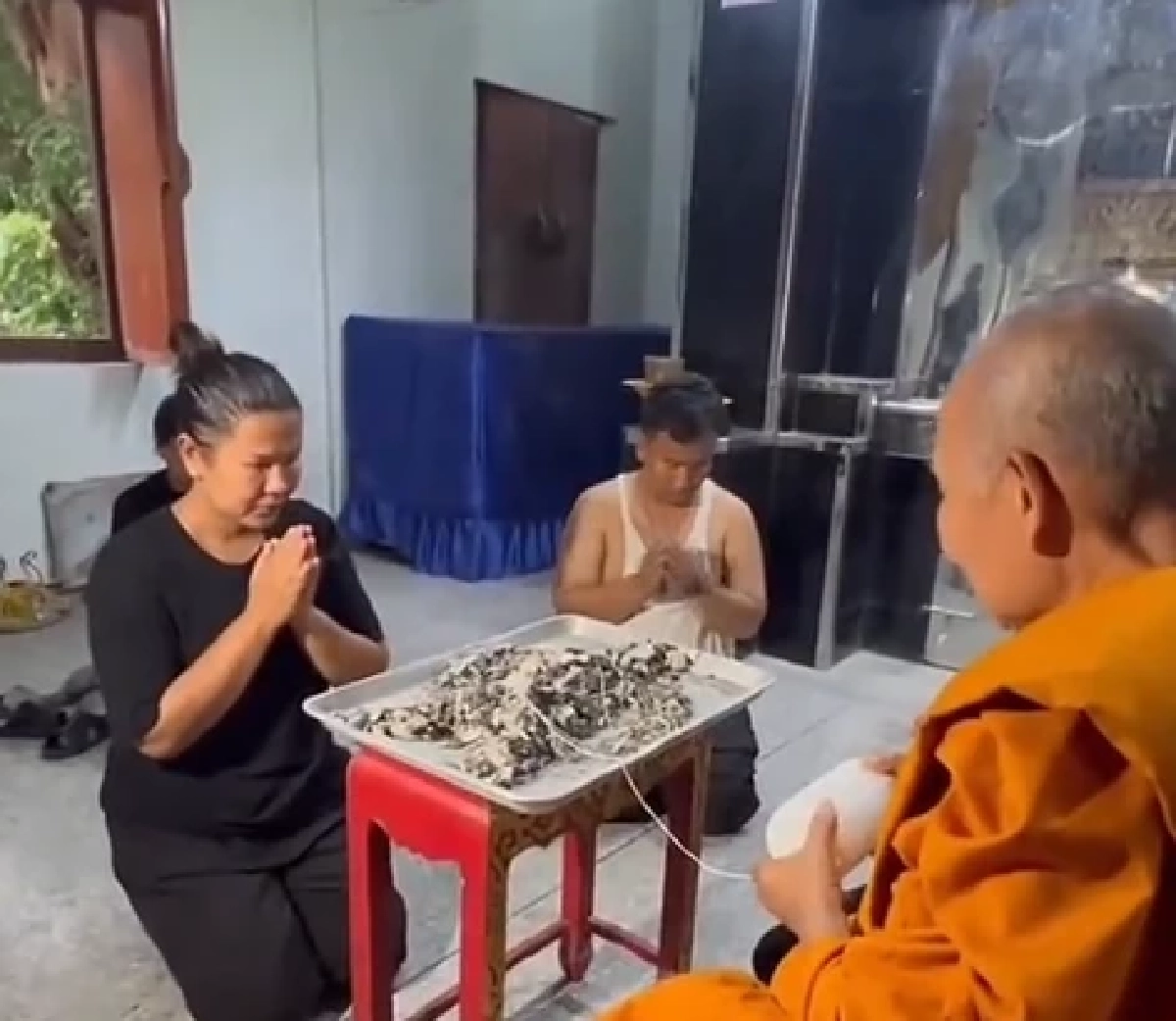 ภรรยาเผยสาเหตุ หลังเห็นสีกระดูก "แดนนี่ ศรีภิญโญ" ถึงกับสงสาร