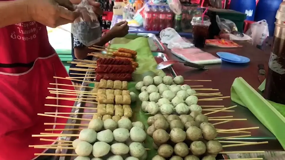 ของแพงไม่ยอมลง! พ่อค้าโอดกระทบงานบุญบั้งไฟสุรินทร์