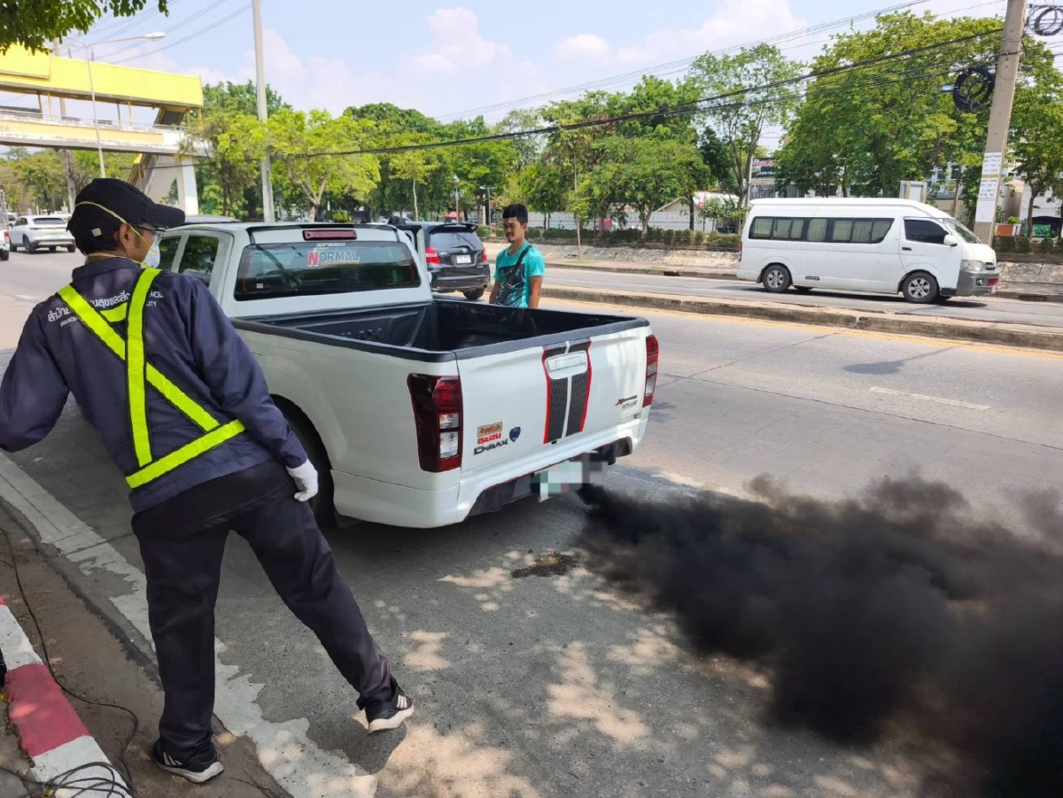 โคราชคุมเข้มรถควันดำ หลังพบเกินค่ามาตรฐานกว่า 10 คัน