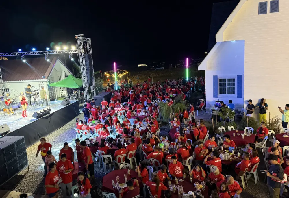 เศรษฐีลอตเตอรี่พลัส 18 ล้าน! จัดใหญ่แก้บน คอนเสิร์ตลำไย ไหทองคำ จองกันข้ามปี