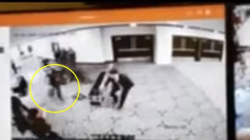 เจ็บ 1 ราย โดนัลด์ ทรัมป์ เปิดวงจรปิดนาทีคนร้ายบุกลอบเป่ากระหม่อม