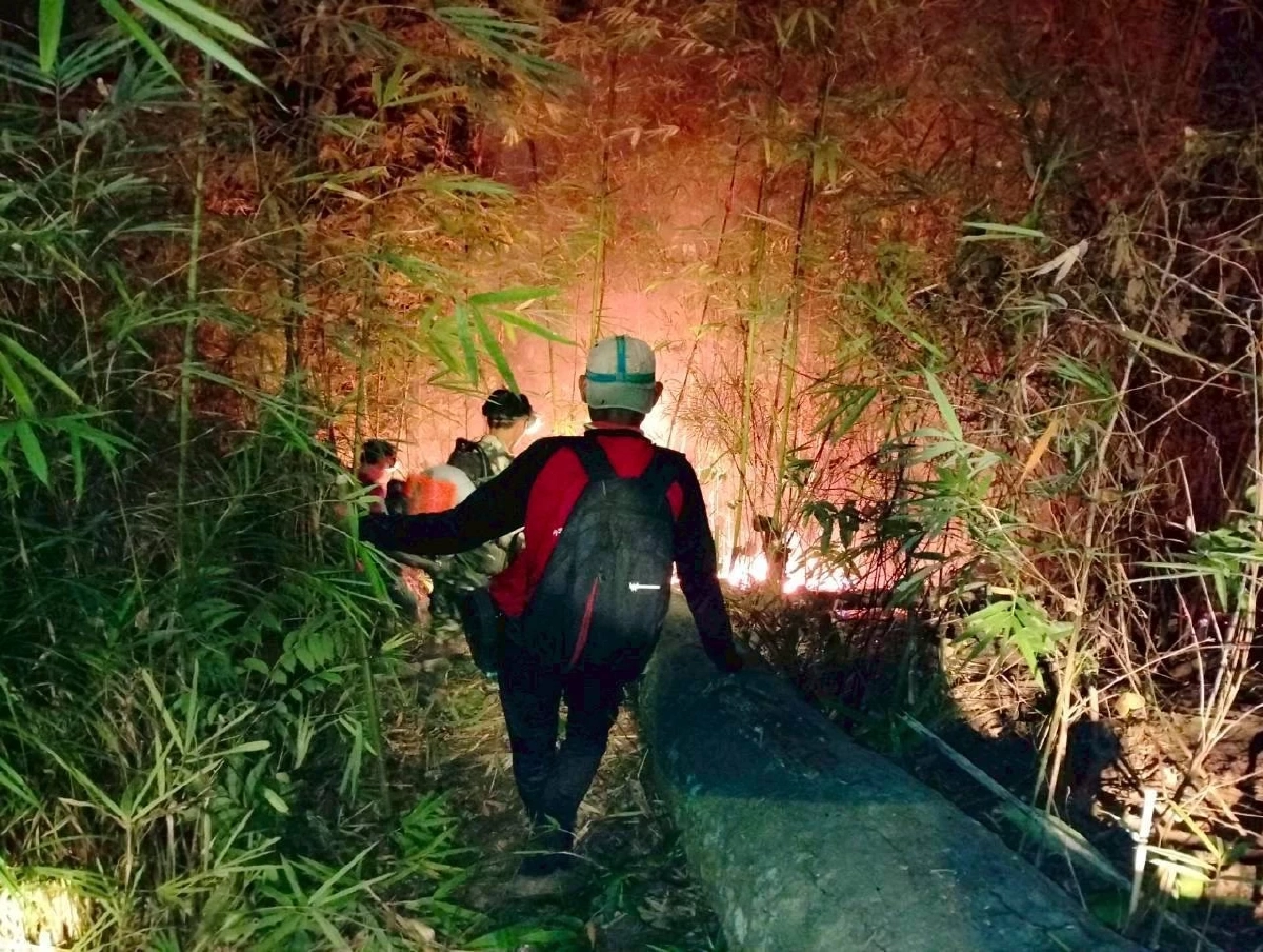 จังหวัดเลยวิกฤต ฝุ่น PM 2.5 พุ่งระดับสีแดง พบจุดความร้อน 33 จุด