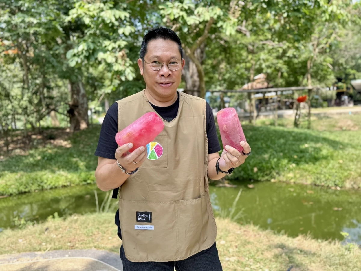 ก็แดดมันร้อน! เขาเขียวจัดหวานเย็นคลายร้อนให้สัตว์ป่า