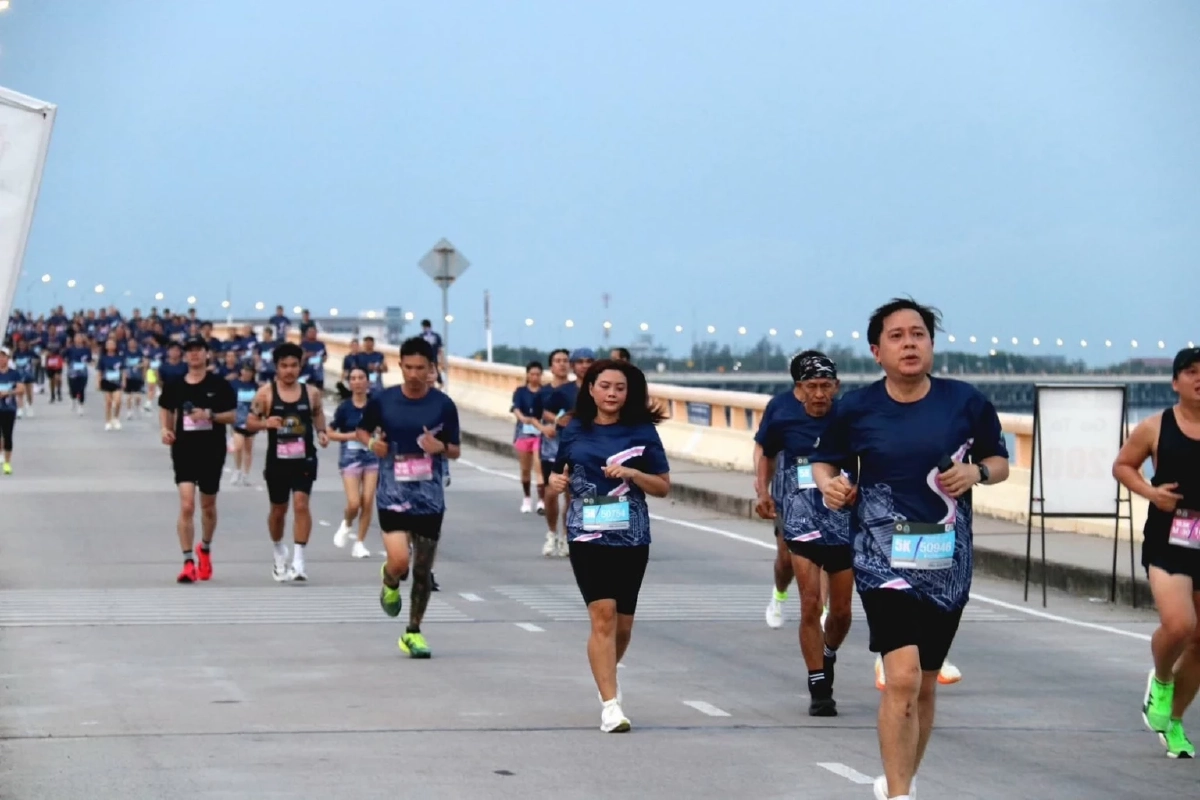 เปิดฉากยิ่งใหญ่! "DPT Mini Marathon 2026" ขนทัพนักวิ่งกว่า 4,200 คน บุกแลนด์มาร์ก สะพานชลมารควิถี