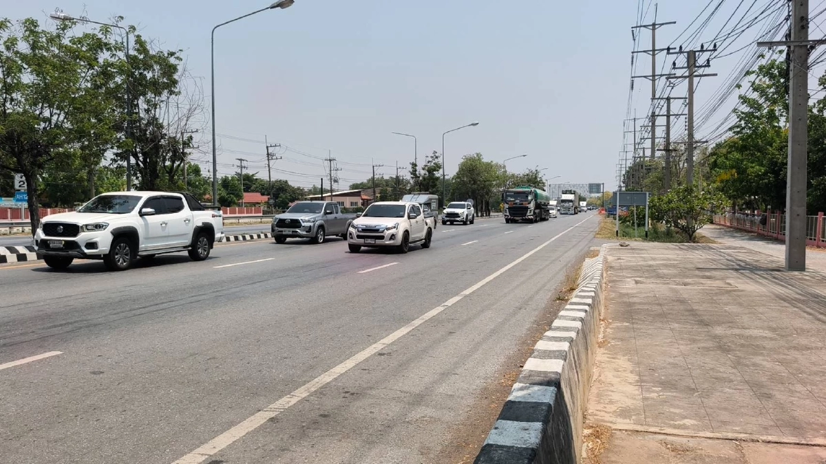 จราจรมิตรภาพช่วงโนนสูงหนาแน่น เจ้าหน้าที่เร่งเปิดช่องทางพิเศษ