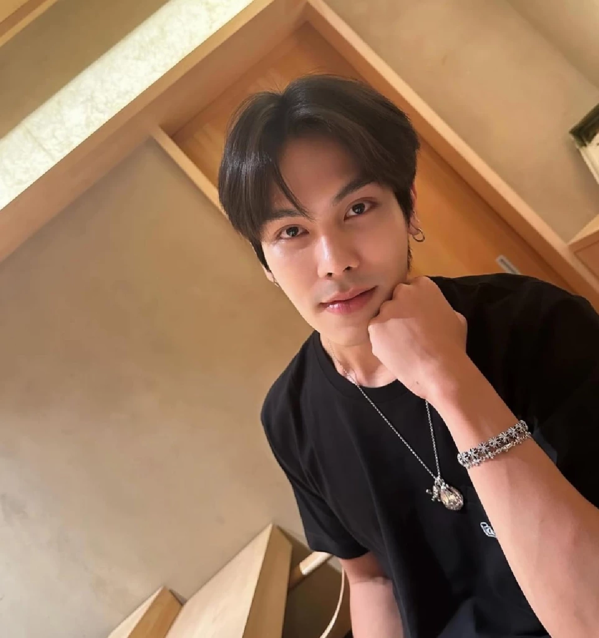 ตรี ภรภัทร ดารารุ่นพี่มาส่ง เห็นบ้านถึงกับอึ้ง ที่แท้เศรษฐีตัวจริง