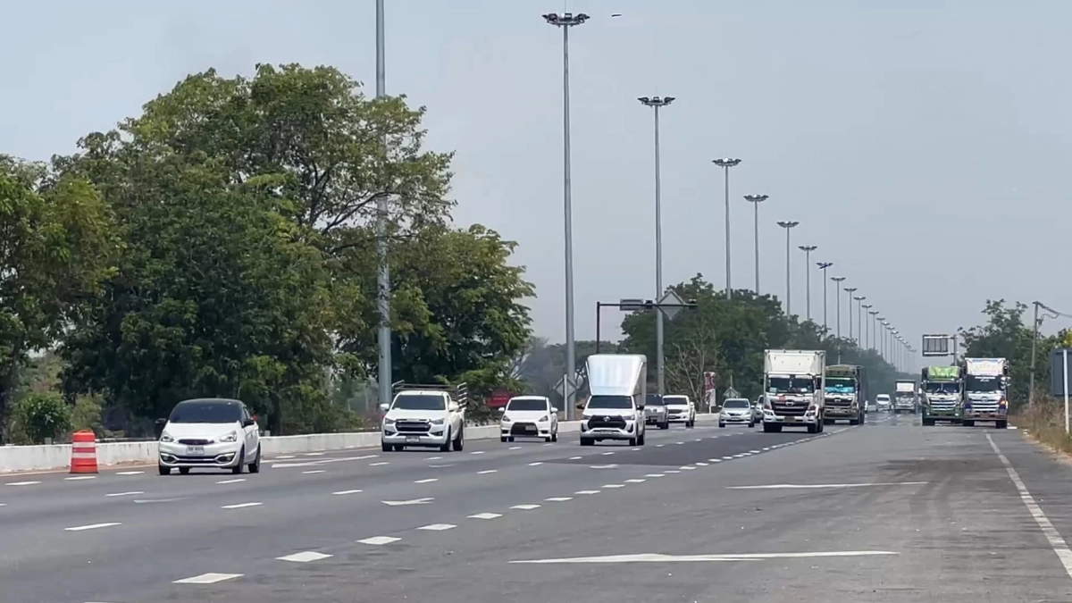 จราจรขึ้นเหนือยังคล่องตัว สั่งปิดจุดกลับรถเสี่ยงรับสงกรานต์