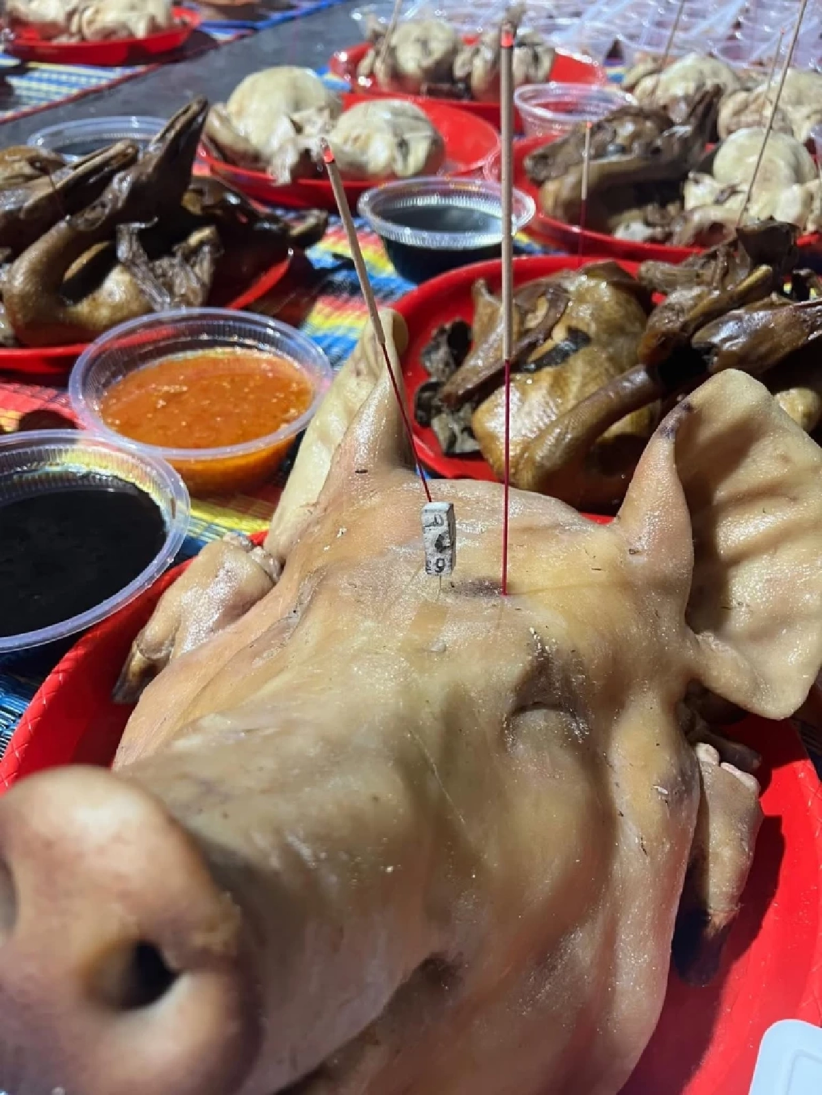 ส่องเลขธูปชัด จูน กษมา ทำบุญใหญ่ อุทิศส่วนกุศลให้ศพไร้ญาติ